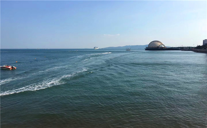 威海鸡鸣岛附近的风景区