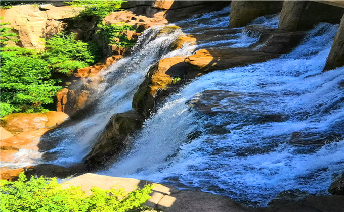 临沂附近一日游好去处莲花山景区